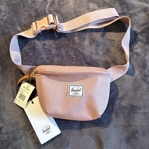 Herschel 1 L Belt Bag / Sling Dusty Rose NWT pink